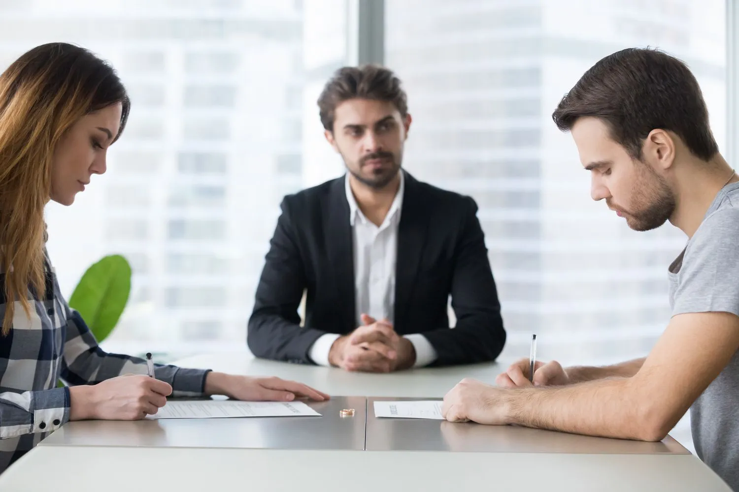 How EH Mediation Guides Couples Toward Fair and Balanced Outcomes Hitchin